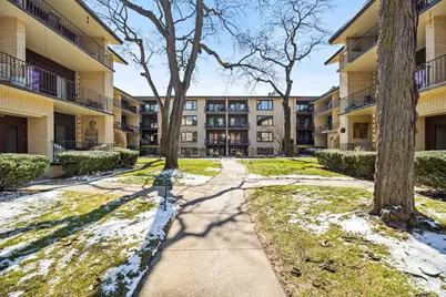 1025 Washington Boulevard #301, Oak Park, IL 60302 - Photo 1