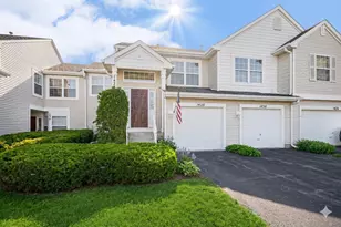 1428 Meadowsedge Ln, Carpentersville, IL 60110 - Photo 1