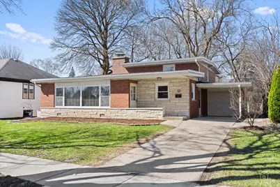 114 N Salem Avenue, Arlington Heights, IL 60005 - Photo 1