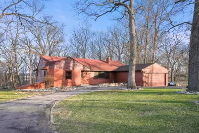 1630 Raymond Street, South Elgin, IL 60177 - Photo 1