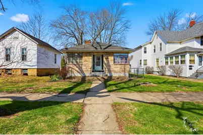 1055 S 4th Avenue, Kankakee, IL 60901 - Photo 1
