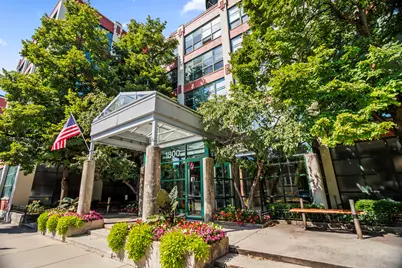 1800 W Roscoe Street #323, Chicago, IL 60657 - Photo 1