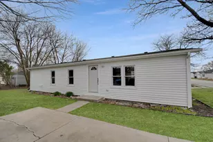 2258 Rush St, Lynwood, IL 60411 - Photo 1