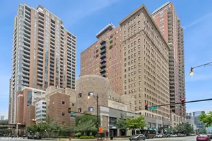 40 E 9th St, Chicago, IL 60605 - Photo 1