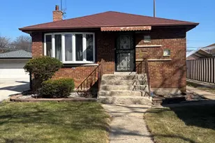 7104 W 51st Pl, Chicago, IL 60638 - Photo 1