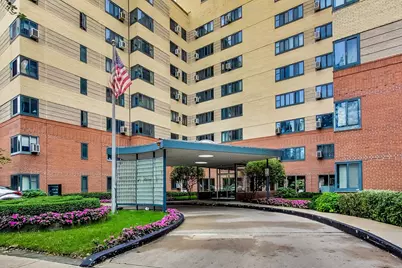 5040 N Marine Drive #C8, Chicago, IL 60640 - Photo 1