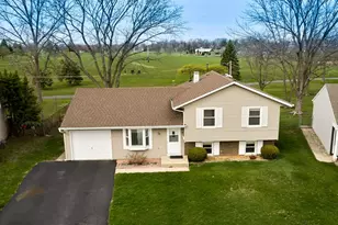74 Joseph Ln, Glendale Heights, IL 60139 - Photo 1