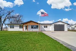 2314 Westward Dr, Spring Grove, IL 60081 - Photo 1