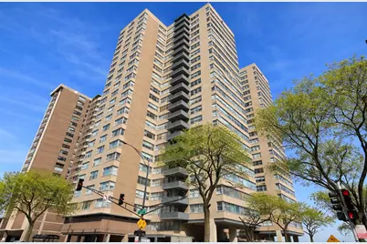 6301 N Sheridan Road #15H, Chicago, IL 60660 - Photo 1