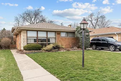 7030 N Crawford Avenue N, Lincolnwood, IL 60712 - Photo 1