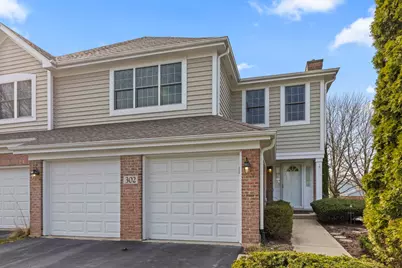 302 Roscommon Court, Glen Ellyn, IL 60137 - Photo 1