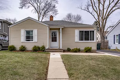316 N Schiller Street, Palatine, IL 60067 - Photo 1