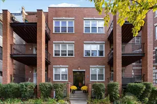 4709 N Beacon St, Chicago, IL 60640 - Photo 1