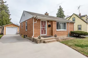 905 Glenwood Ave, Waukegan, IL 60085 - Photo 1