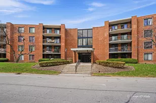 1615 E Central Rd, Arlington Heights, IL 60005 - Photo 1