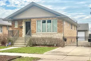 7523 N Osceola Ave, Chicago, IL 60631 - Photo 1