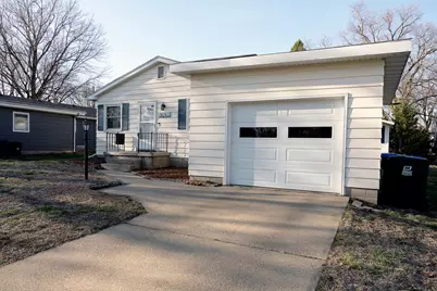 1009 Charles Street, Rock Falls, IL 61071 - Photo 1