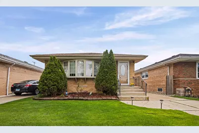 7807 S Kenneth Avenue, Chicago, IL 60652 - Photo 1