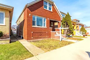 5012 S Tripp Ave, Chicago, IL 60632 - Photo 1