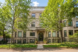 4038 N Kenmore Ave, Chicago, IL 60613 - Photo 1