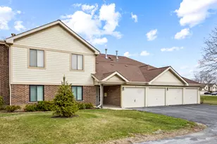854 E Carriage Ln, Palatine, IL 60074 - Photo 1