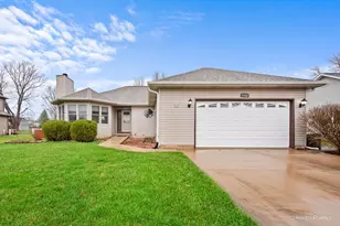1986 Rosemary Cir, Lake Holiday, IL 60548 - Photo 1