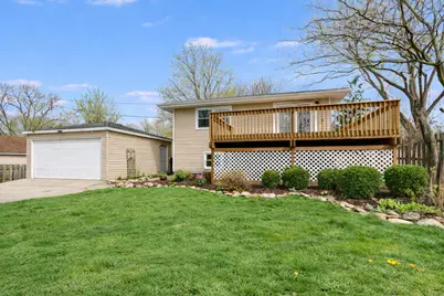 106 Crescent Road, Fox River Grove, IL 60021 - Photo 1