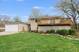 106 Crescent Rd, Fox River Grove, IL 60021 - Photo 1