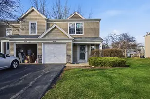 1670 College Green Dr, Elgin, IL 60123 - Photo 1