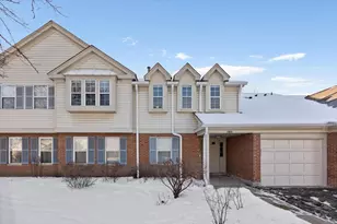 1606 Stratford Ct, Wheeling, IL 60090 - Photo 1