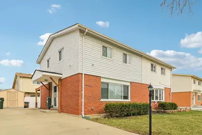 9262 N Woodland Drive, Niles, IL 60714 - Photo 1