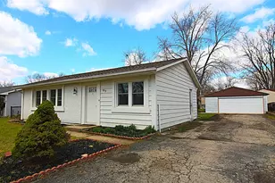 844 Tamms Ln, Bolingbrook, IL 60440 - Photo 1