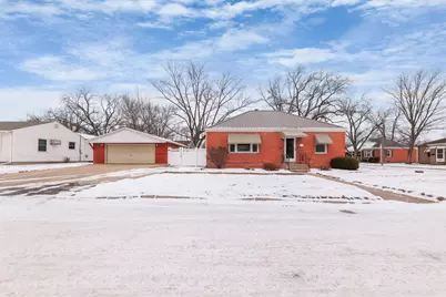 1428 Pickwick Street, Ottawa, IL 61350 - Photo 1