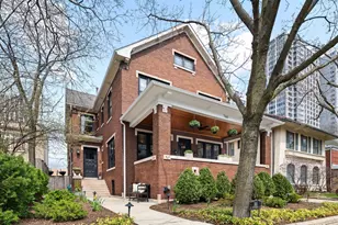 740 W Hutchinson St, Chicago, IL 60613 - Photo 1