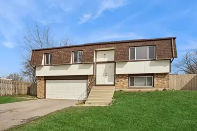 112 Placid Avenue, Glendale Heights, IL 60139 - Photo 1