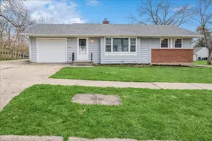 3005 Oak Grove Ln, Rockford, IL 61108 - Photo 1