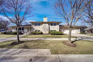 5000 Pratt Ave, Skokie, IL 60077 - Photo 1