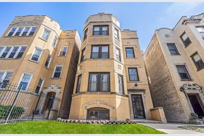 5429 N Campbell Avenue, Chicago, IL 60625 - Photo 1