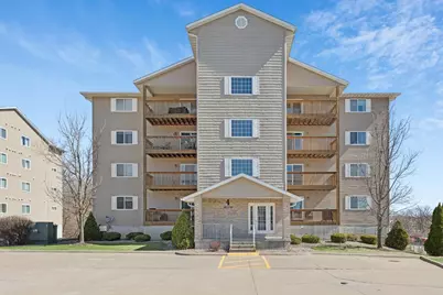 4107 Creek Hill Drive #07, Bettendorf, IA 52722 - Photo 1