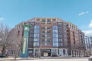 437 W Division St, Chicago, IL 60610 - Photo 1