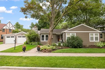 255 Crest Road, Glen Ellyn, IL 60137 - Photo 1