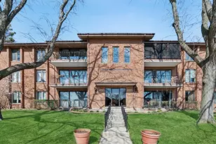 9906 Shady Ln, Orland Park, IL 60462 - Photo 1