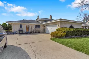 4530 Butterfield Rd, Hillside, IL 60162 - Photo 1