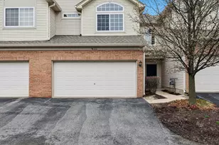 412 Jamestown Ct, Aurora, IL 60502 - Photo 1