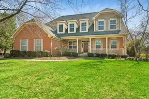 8132 Danneil Cir, Long Grove, IL 60047 - Photo 1