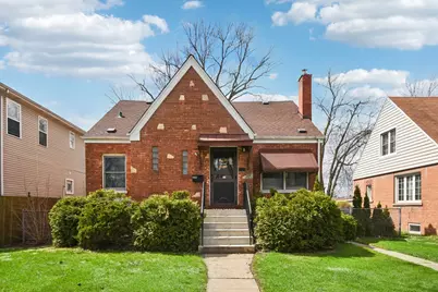 9404 S 55th Court, Oak Lawn, IL 60453 - Photo 1