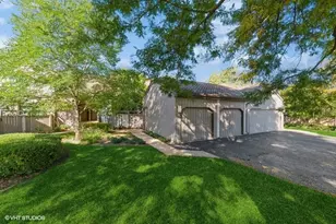 1290 Oak Hill Rd, Lake Barrington, IL 60010 - Photo 1