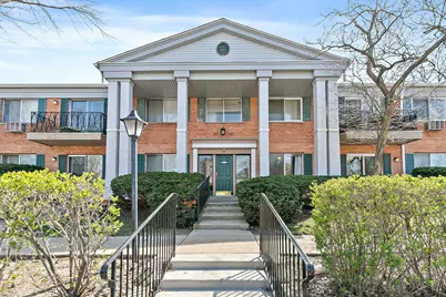 2415 S Goebbert Road #105, Arlington Heights, IL 60005 - Photo 1