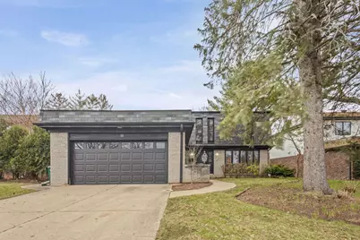 560 Hunter Road, Wilmette, IL 60091 - Photo 1