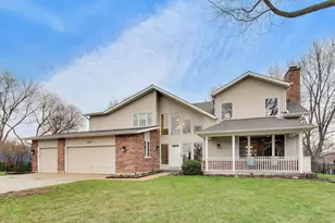 1604 Pleasant Ct, Libertyville, IL 60048 - Photo 1